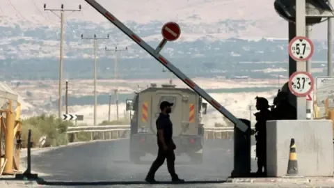 A Pair of Victims Killed in Assault Adjacent to West Bank-Jordan Passage, Israeli Military States