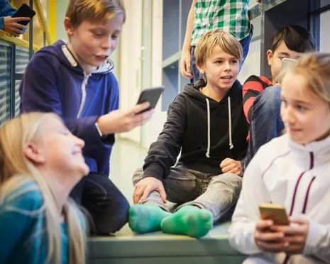 Sweden to Enforce Countrywide Cellphone Prohibition in Schools
