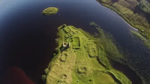 Long-Lost Regal Fortress Uncovered on Hebridean Isle